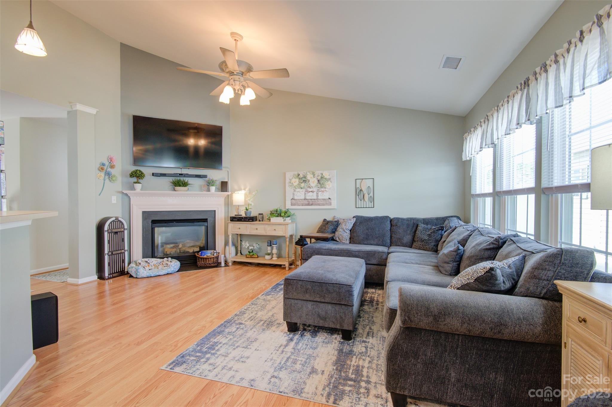 1833 Summit Ridge Lane Kannapolis, NC 28083 - Photo 4 of 20 Gallery Image 4