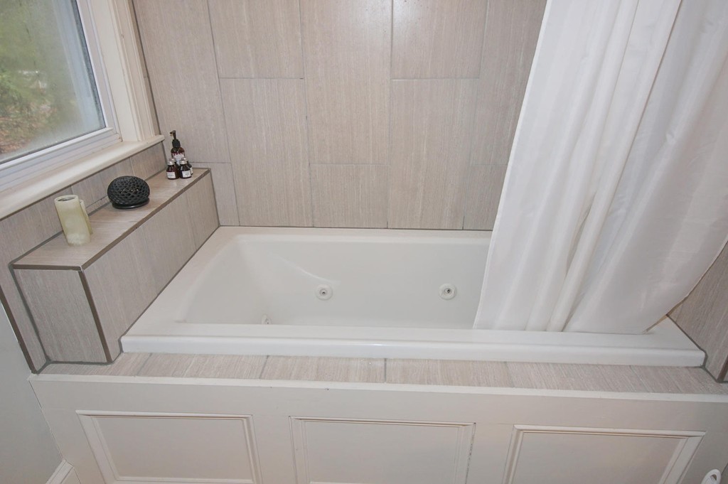 85 Longfellow Road Newton, MA 02462 - Photo 16 of 29