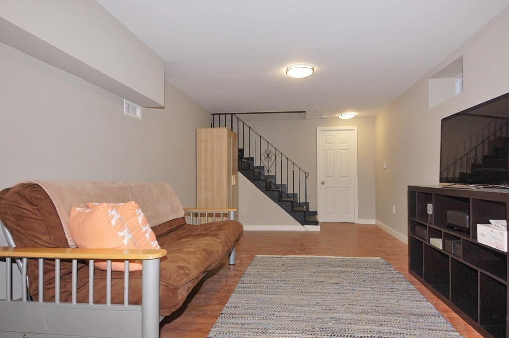 85 Longfellow Road Newton, MA 02462 - Photo 23 of 29