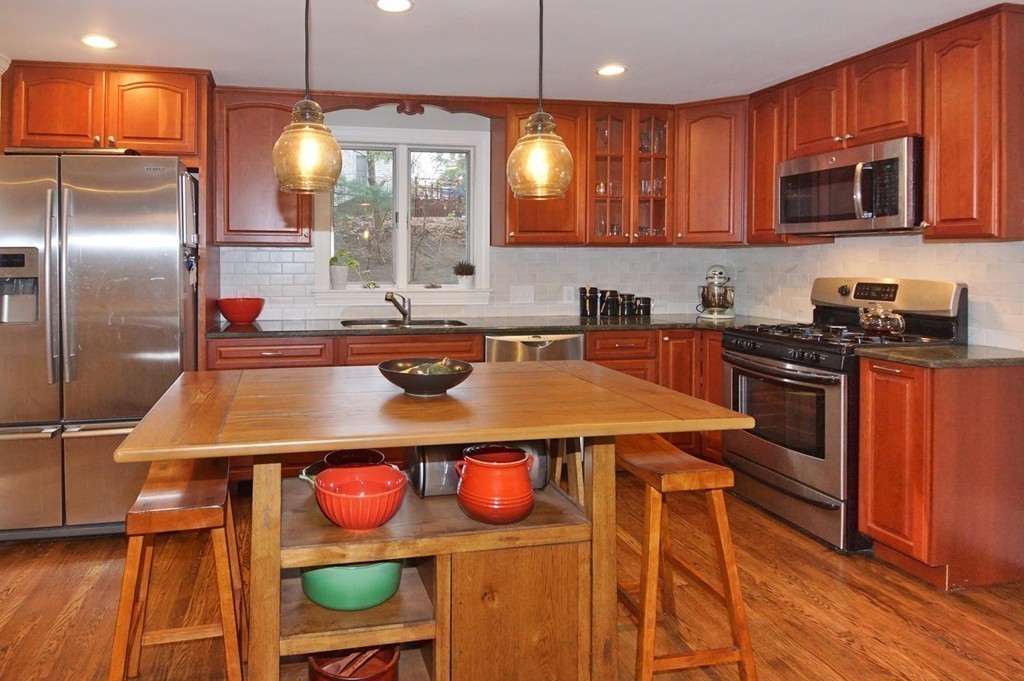 85 Longfellow Road Newton, MA 02462 - Photo 10 of 29