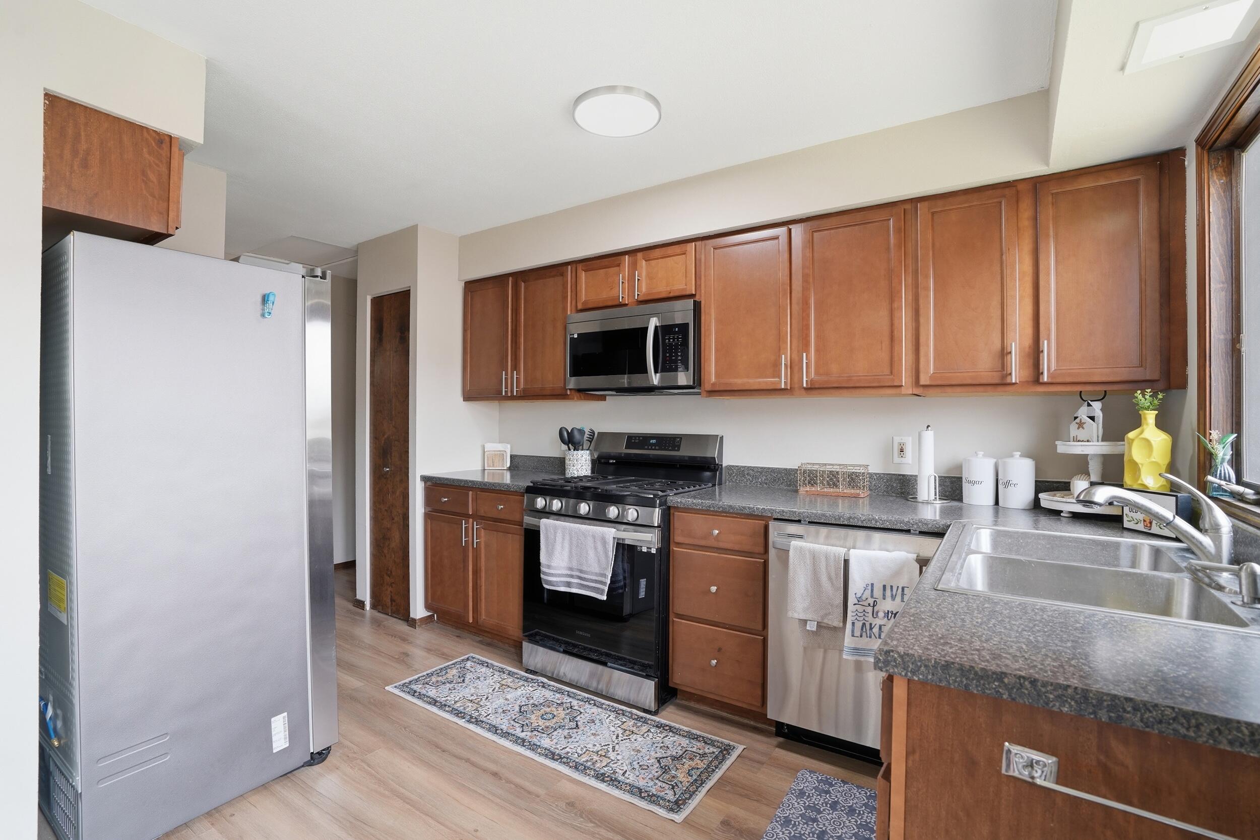 5070 Sandy Beach Drive, Unit C Crown Point, IN 46307 - Photo 11 of 24 2500x1667