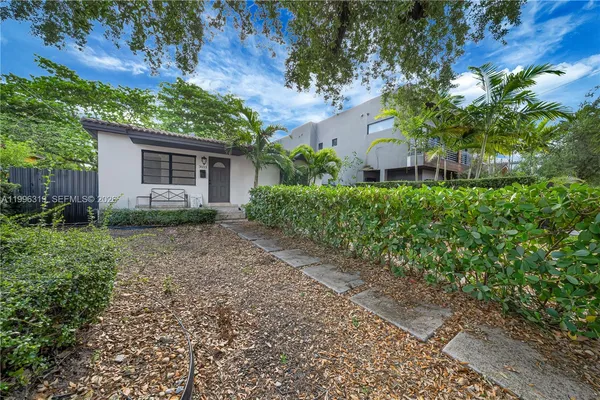 $1,500,000 | 3033 Hibiscus Street, Miami, FL 33133