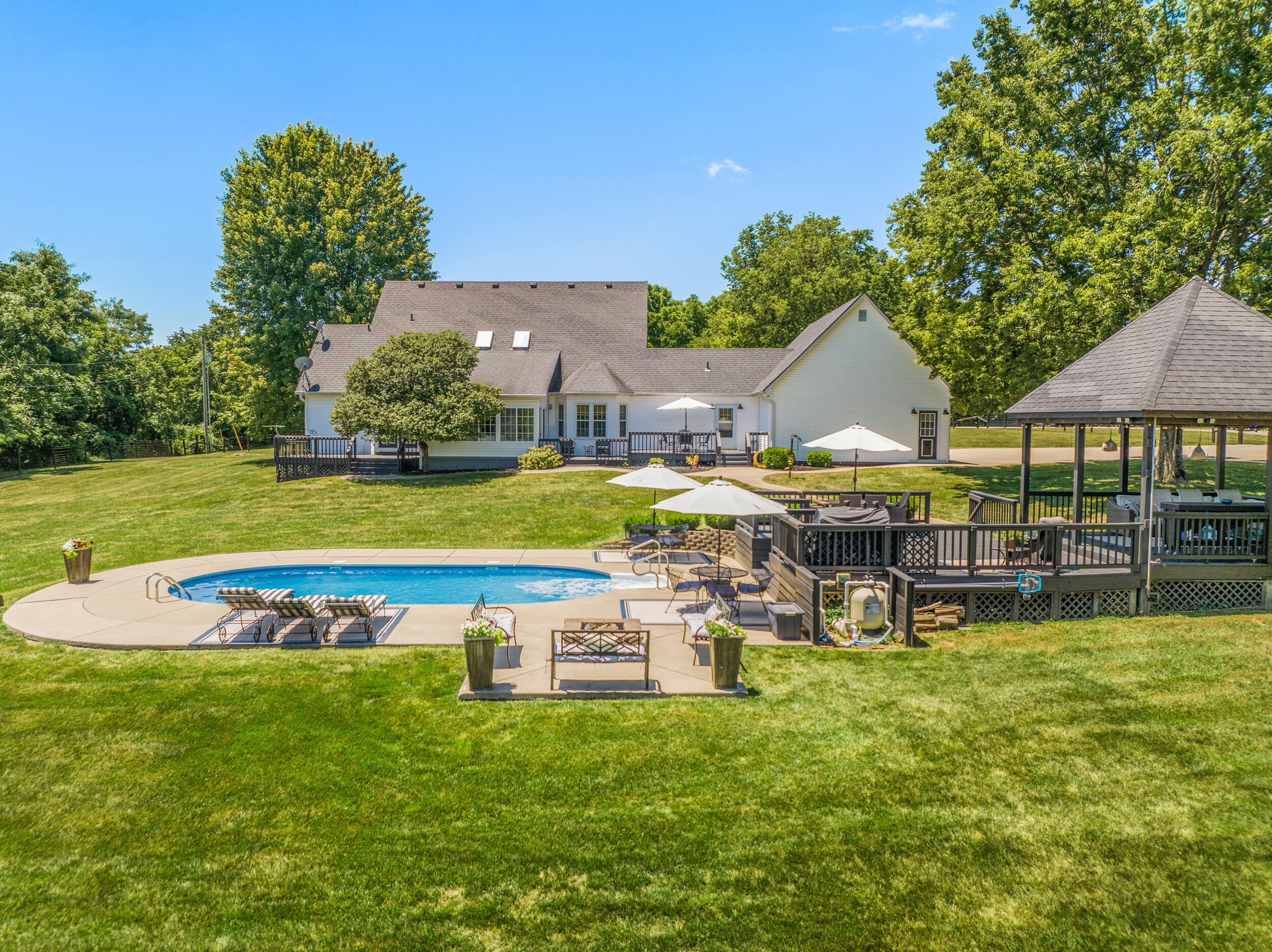 1317 Johnson Road Lawrenceburg, KY 40342 - Photo 5 of 90 6_dji_0828