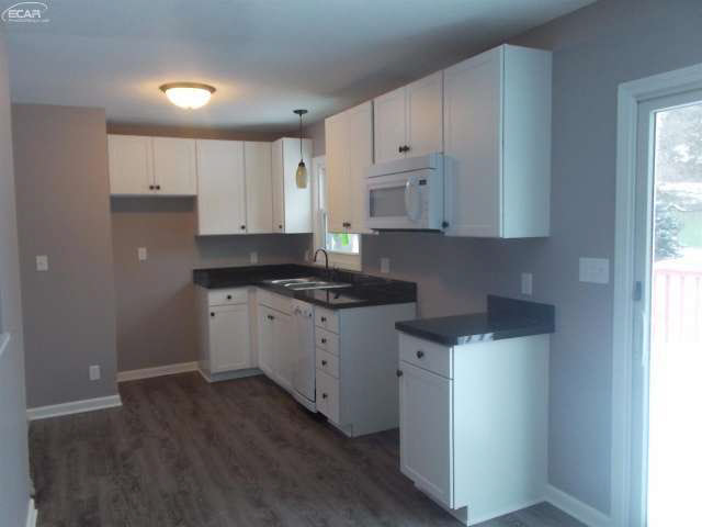 2245 South Nichols Road Lennon, MI 48449 - Photo 5 of 21 20457579-4.JPG