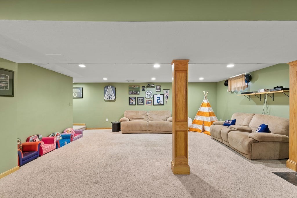 10 Ribero Drive Franklin, MA 02038 - Photo 19 of 40