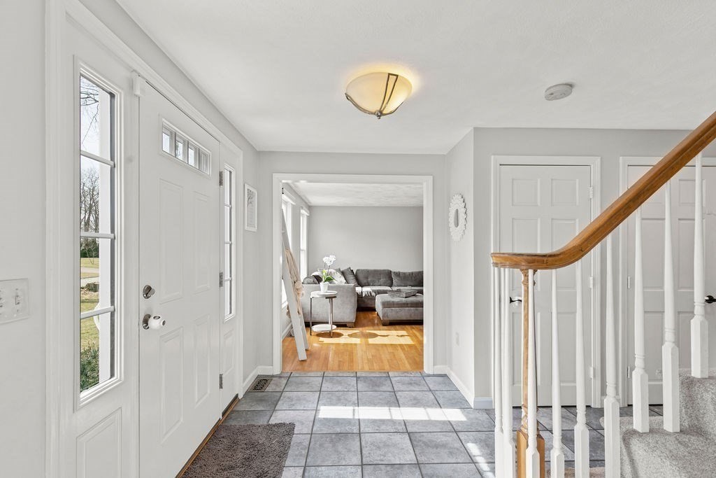 10 Ribero Drive Franklin, MA 02038 - Photo 3 of 40