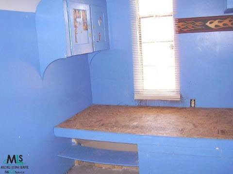 25801 Peter Kaltz Road Warren, MI 48091 - Photo 11 of 12 246645-10.JPG