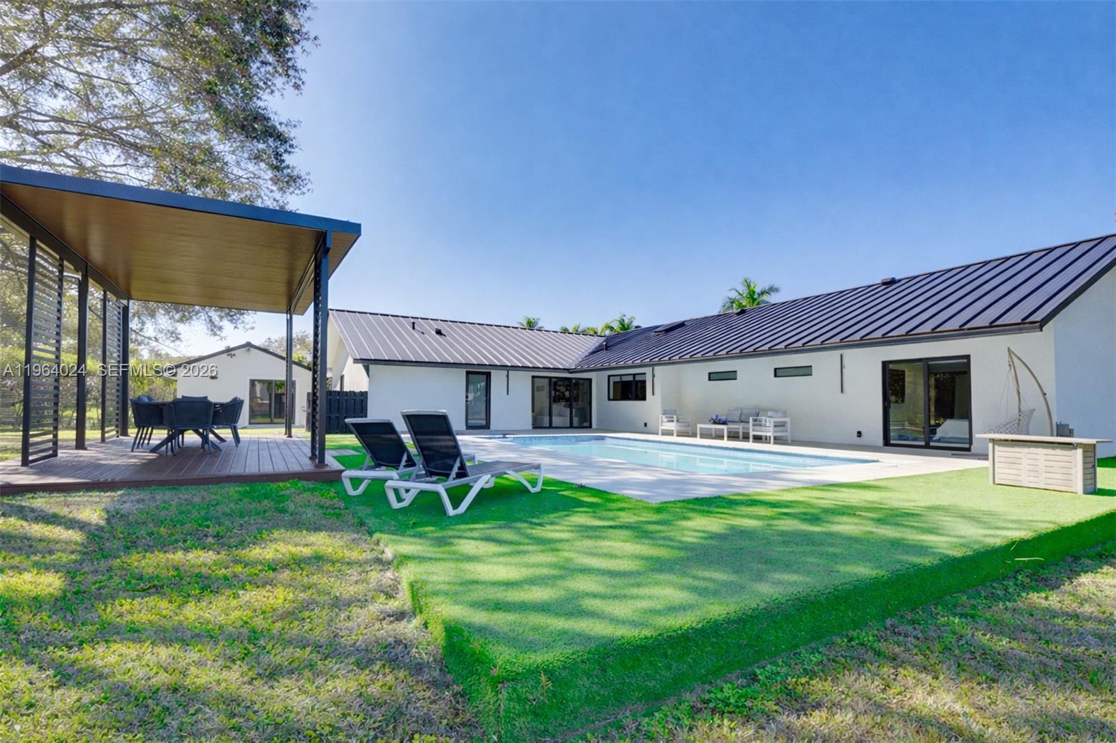 5020 Hawkhurst Avenue Southwest Ranches, FL 33331 - Photo 59 of 71 Gallery Image 59