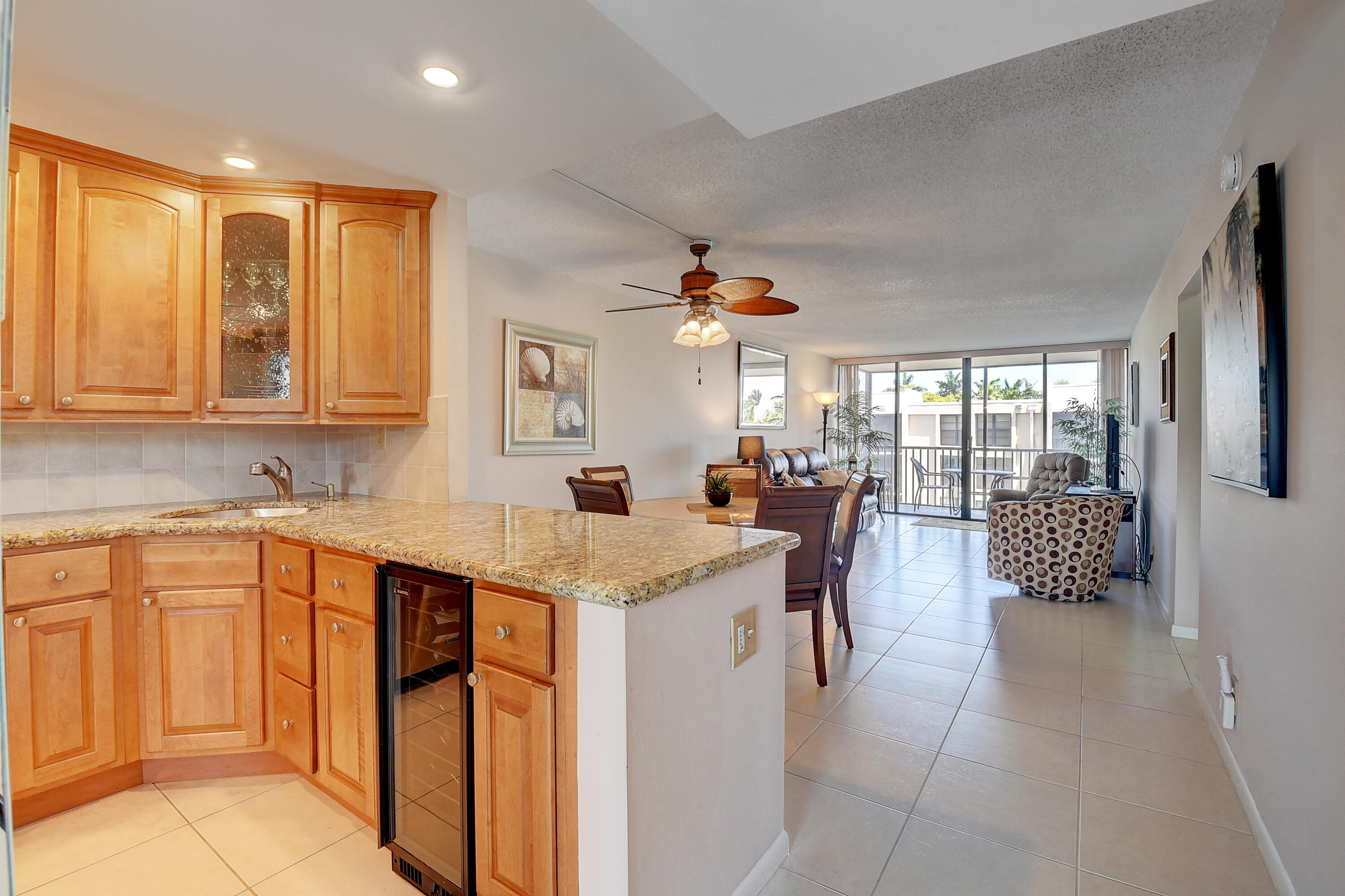 6 Royal Palm Way, Unit 305 Boca Raton, FL 33432 - Photo 4 of 43 06_dsc_7479_80_81_82_83