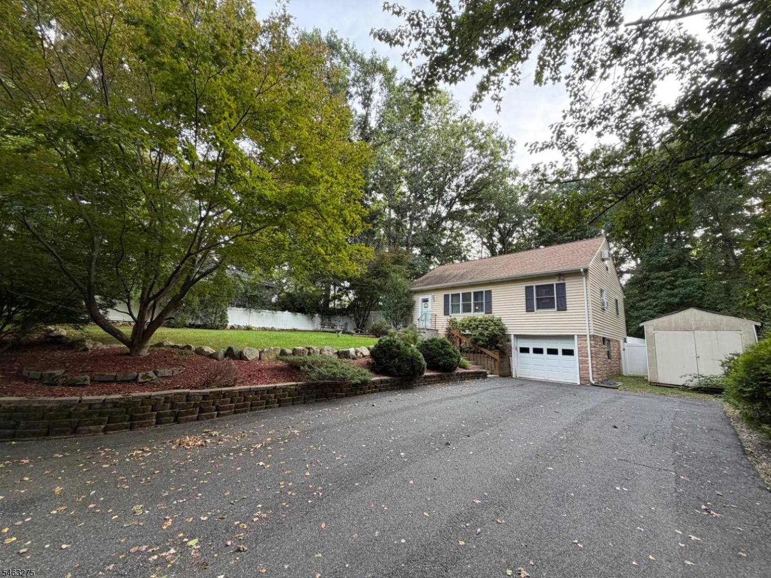 11 Richmond Road Stanhope, NJ 07874 - Photo 2 of 24 Gallery Image 2