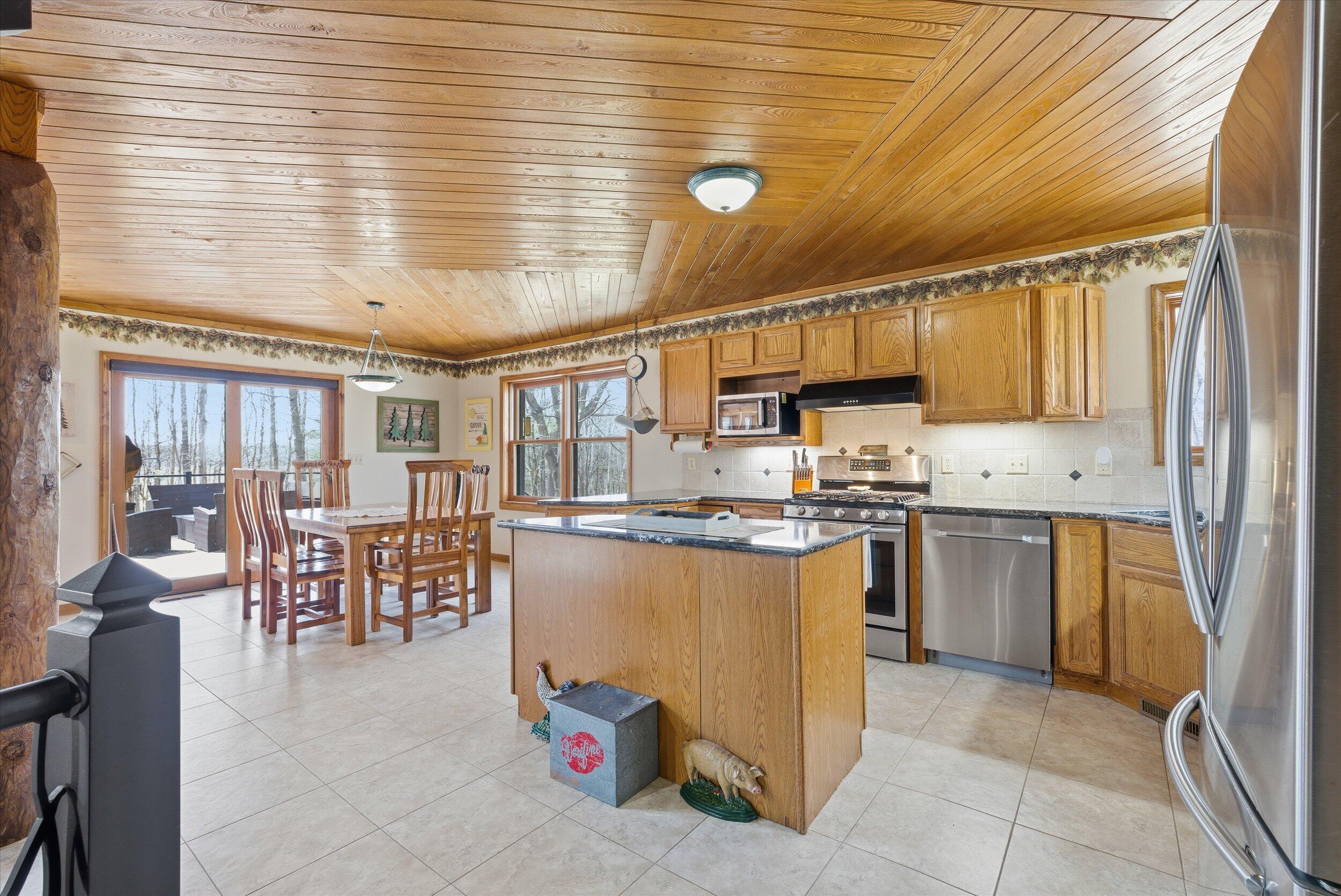 9020 Marken Road Liberty, WI 54245 - Photo 12 of 77 Kitchen Dining