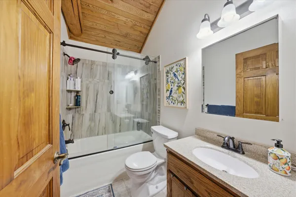 $950,000 | 9020 Marken Road, Liberty, WI 54245