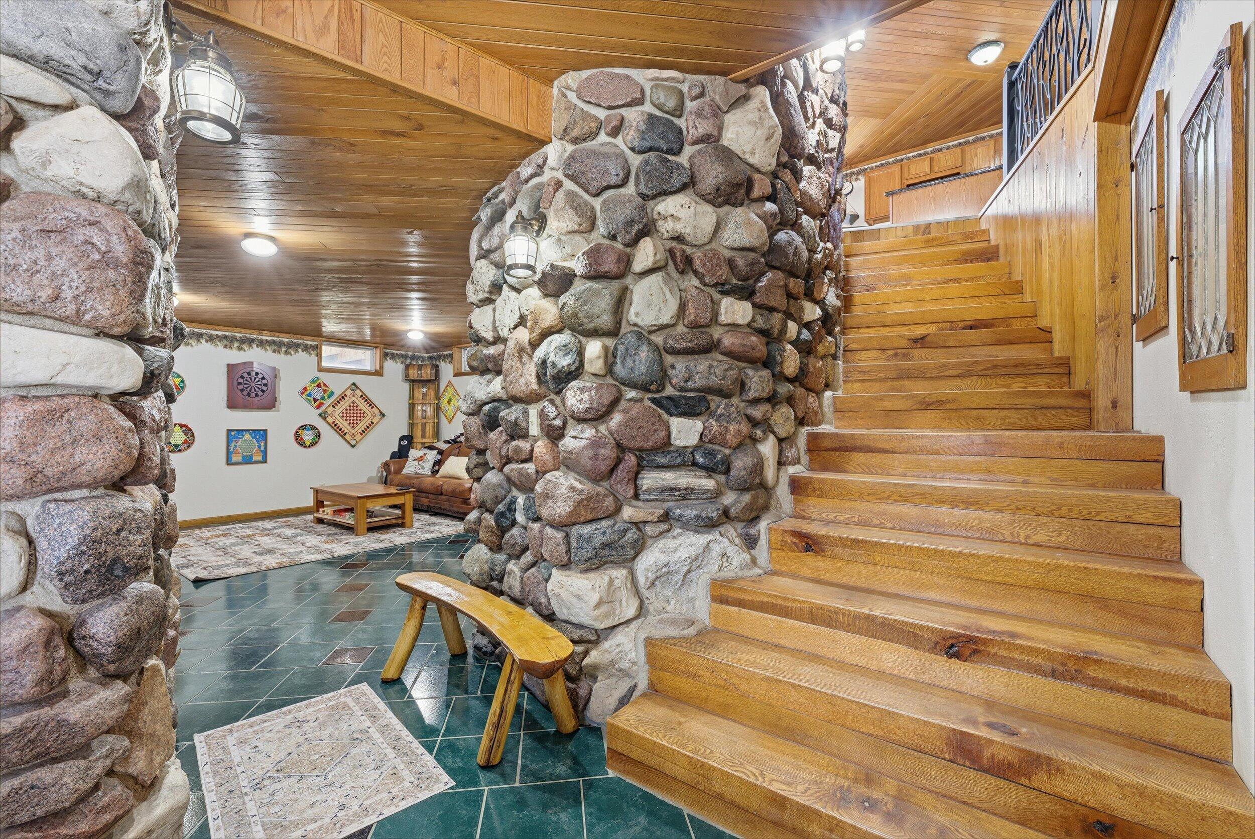 9020 Marken Road Liberty, WI 54245 - Photo 32 of 77 Custom Staircase LL to Main