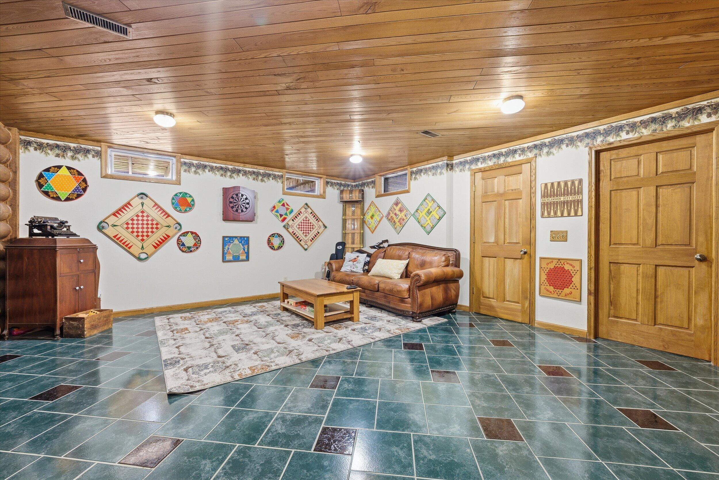 9020 Marken Road Liberty, WI 54245 - Photo 34 of 77 LL Rec Room