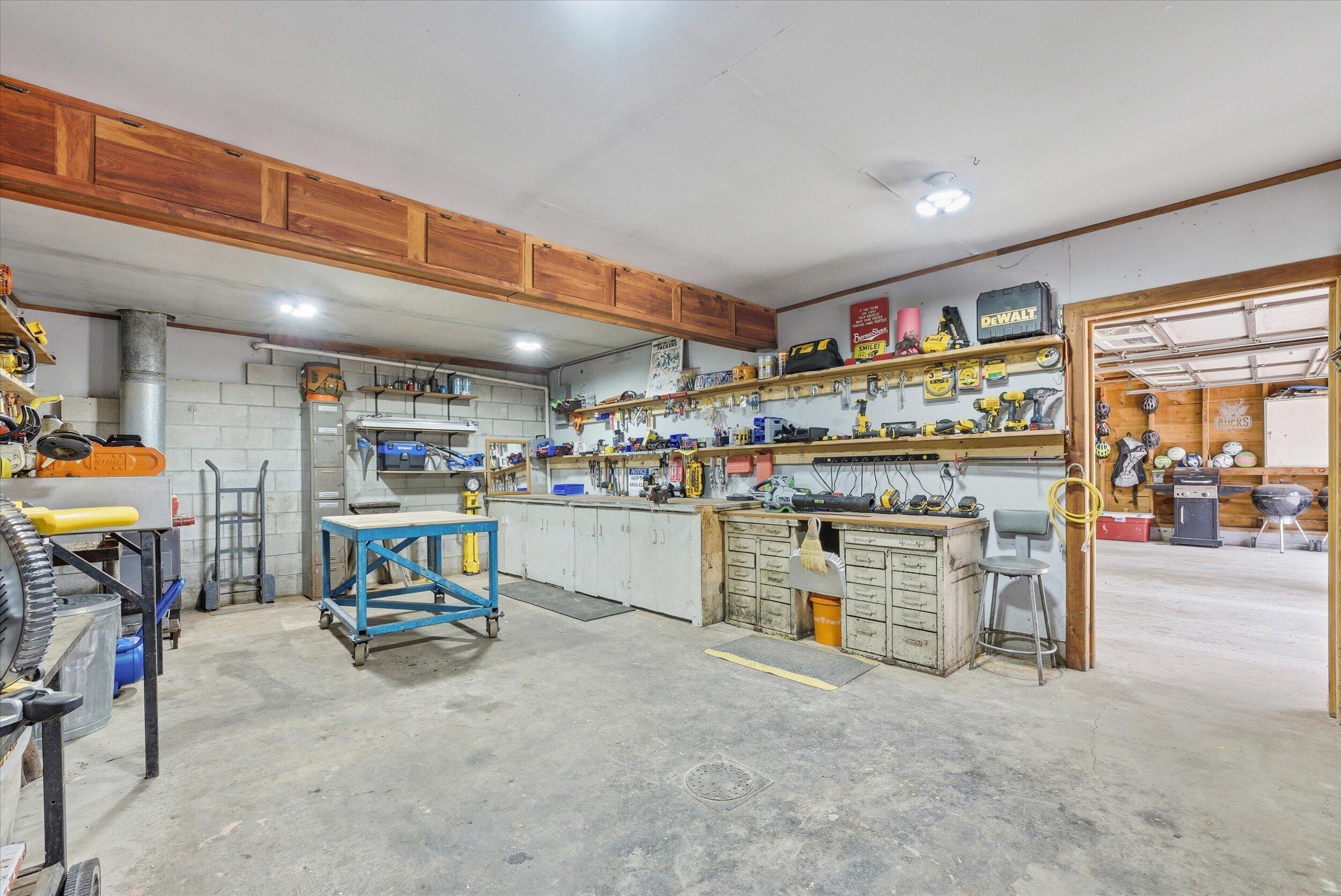 9020 Marken Road Liberty, WI 54245 - Photo 49 of 77 Workshop