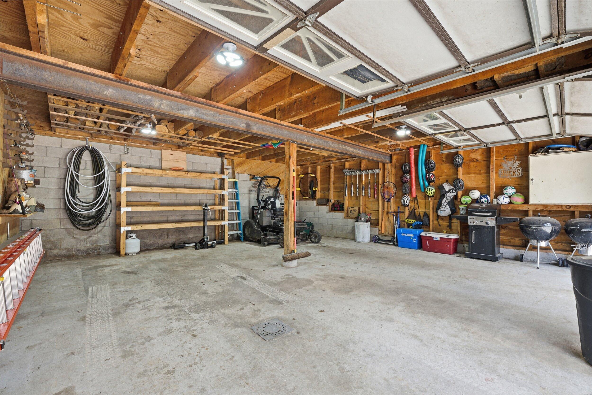 9020 Marken Road Liberty, WI 54245 - Photo 51 of 77 Detached Garage Parking