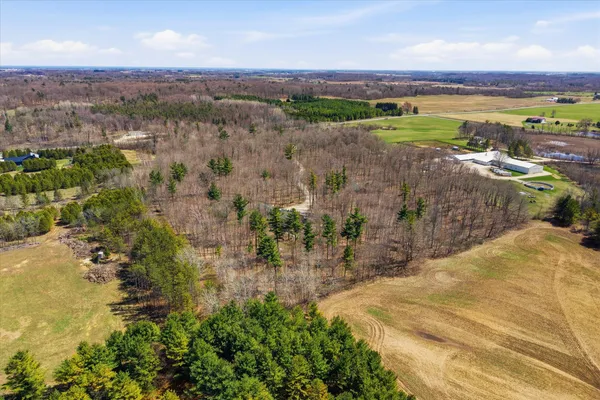 $950,000 | 9020 Marken Road, Liberty, WI 54245