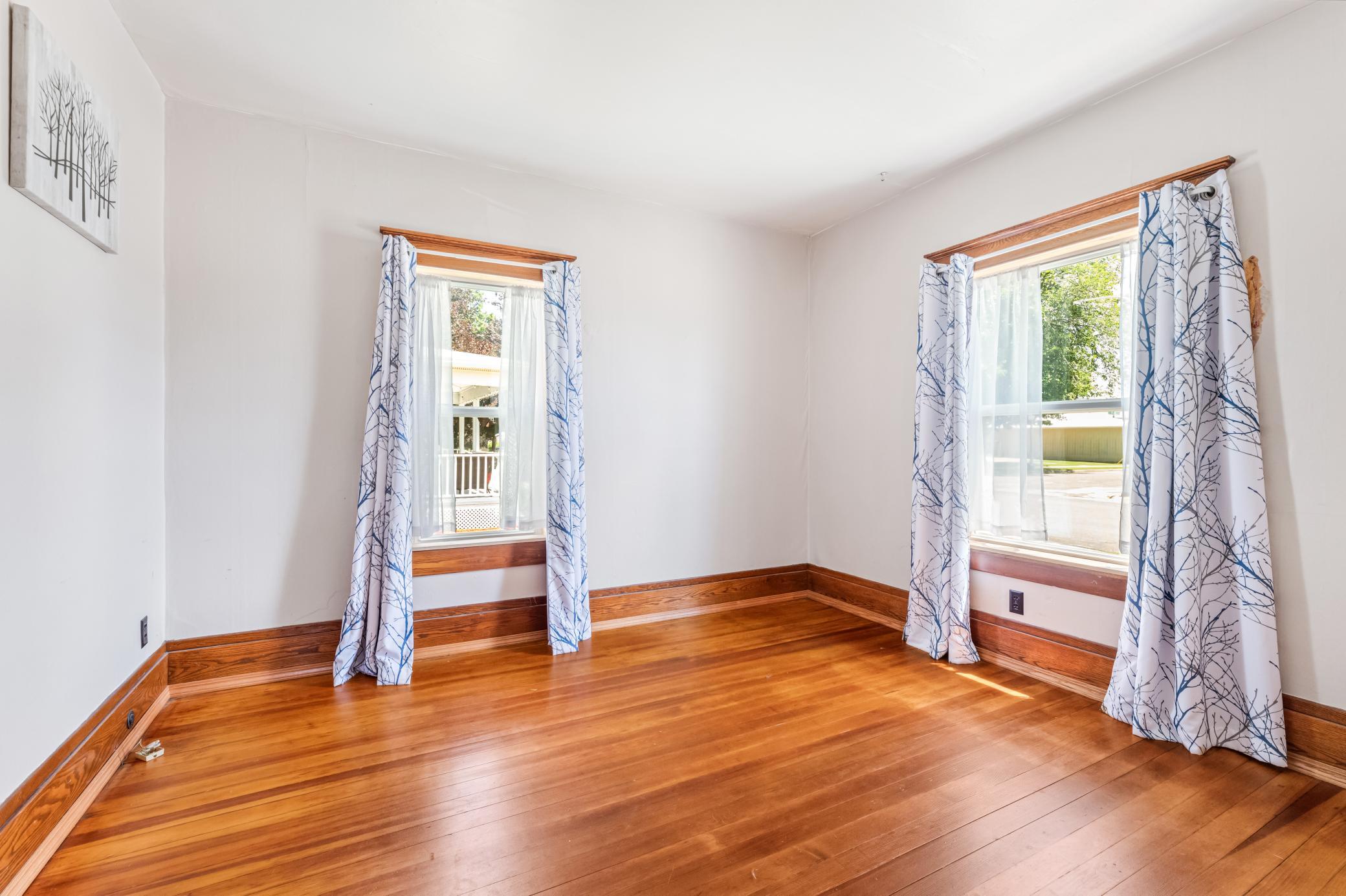 121 East Lincoln Street Caledonia, MN 55921 - Photo 8 of 29