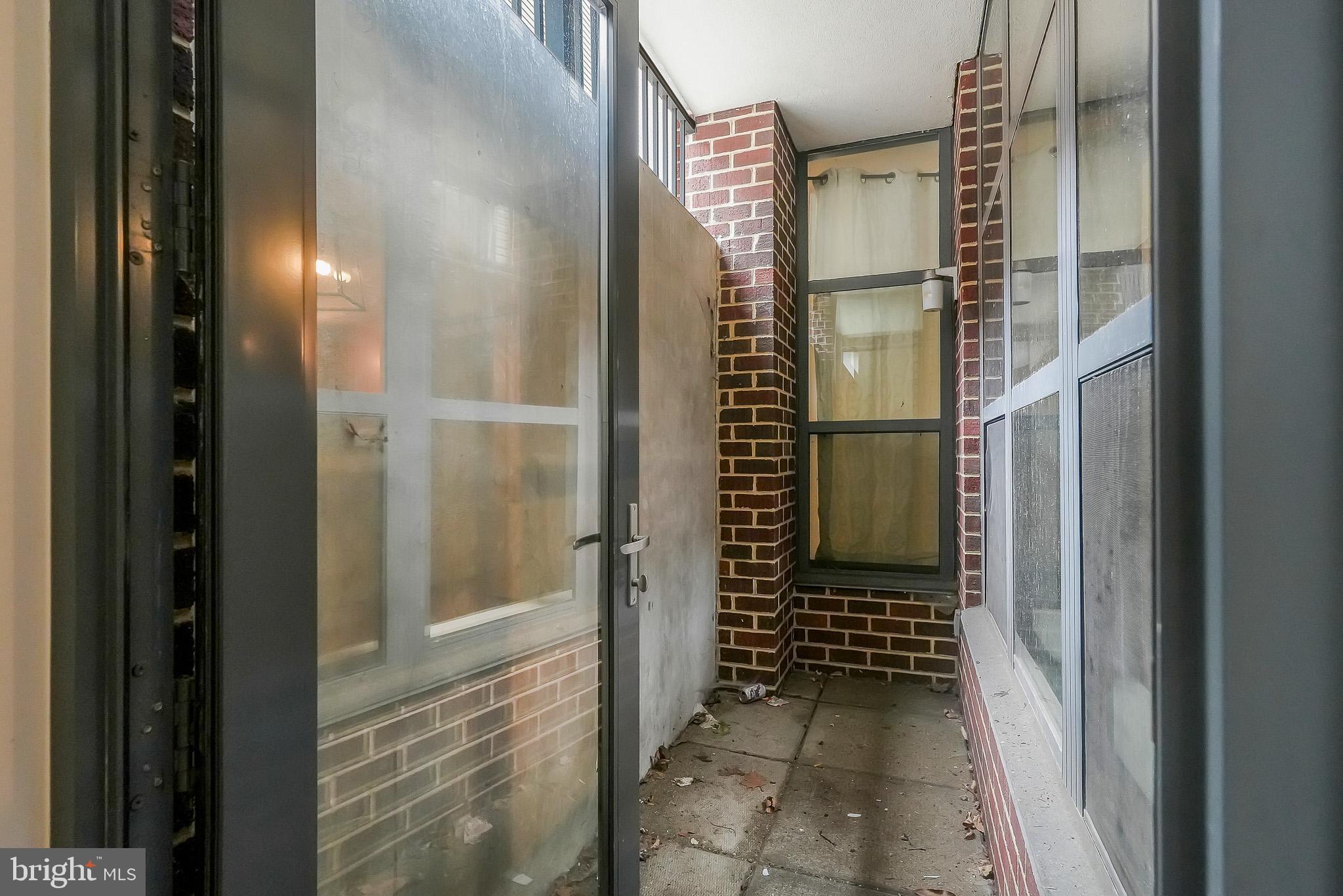 2020 12th Street Northwest, Unit T05 Washington, DC 20009 - Photo 21 of 38 a view of a bathroom