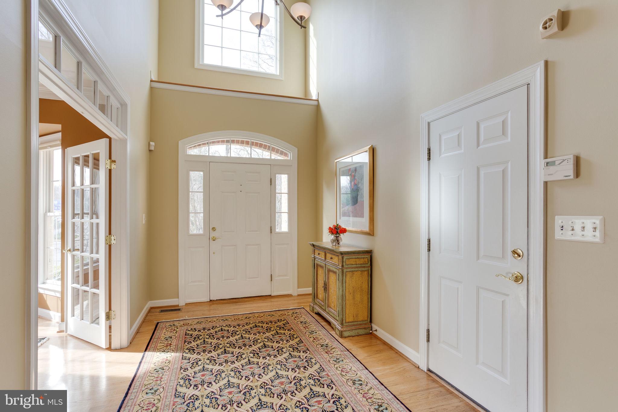 8320 Wolftrap Road Vienna, VA 22182 - Photo 2 of 35