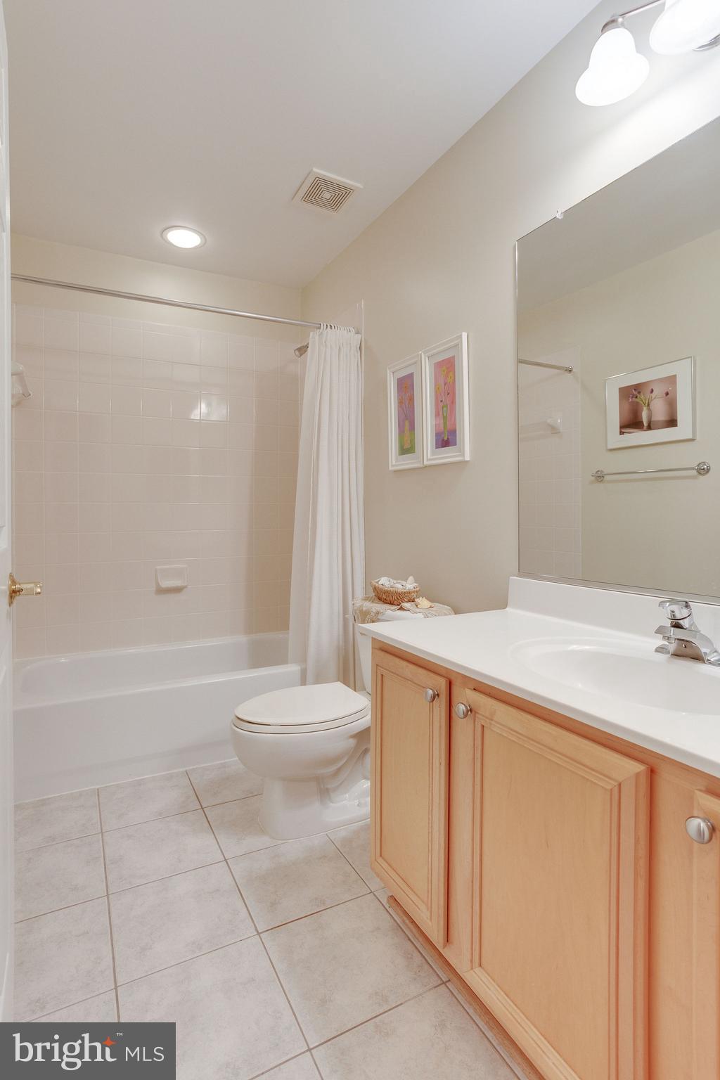 8320 Wolftrap Road Vienna, VA 22182 - Photo 24 of 35