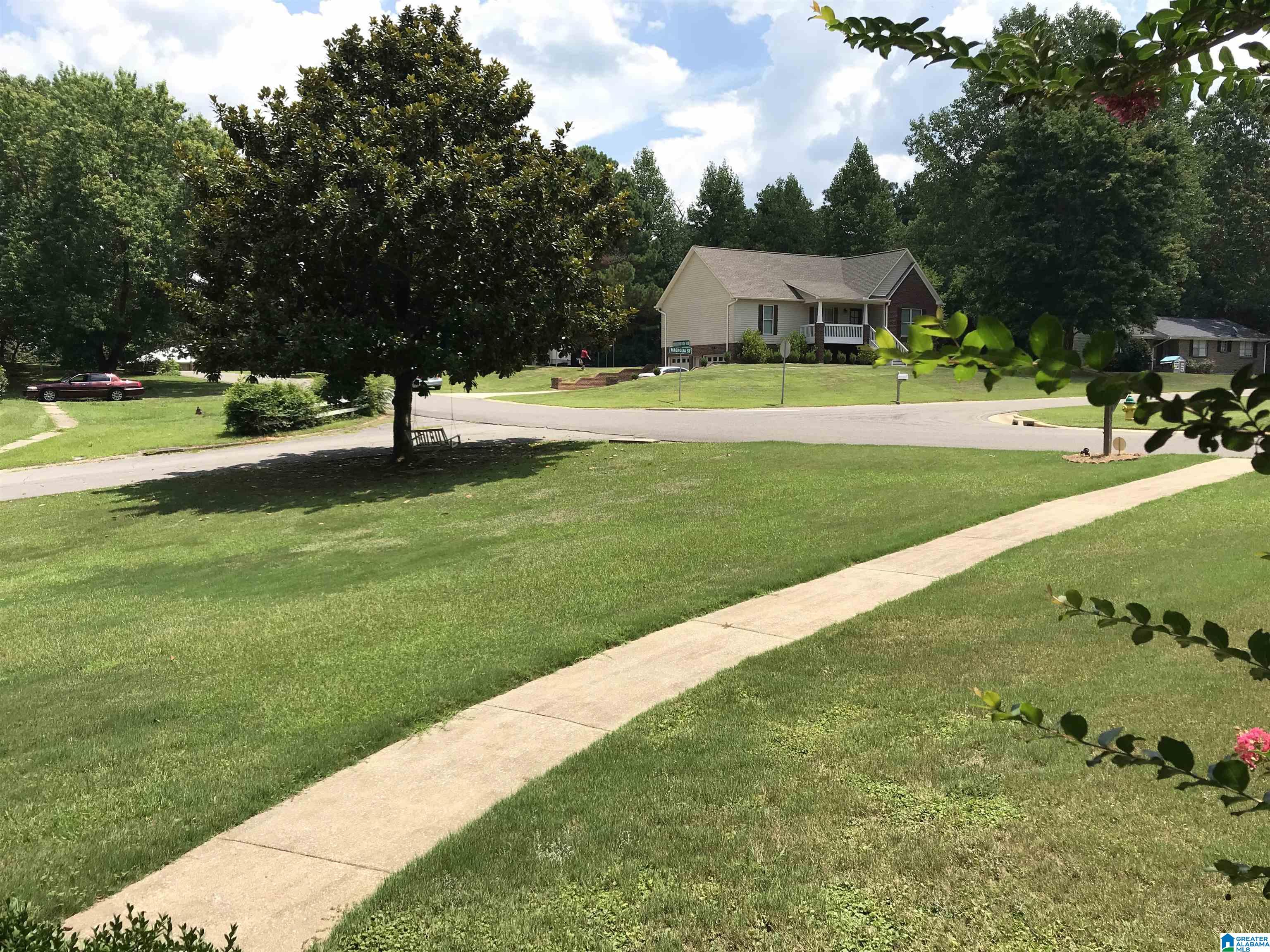 1722 Gardenridge Road Gardendale, AL 35071 - Photo 3 of 38