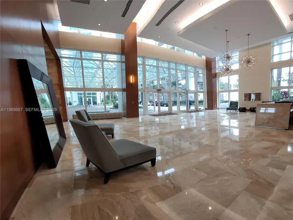 $3,900 | 31 Southeast 5th Street, Unit 1110, Miami, FL 33131