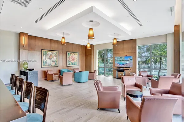 $3,900 | 31 Southeast 5th Street, Unit 1110, Miami, FL 33131