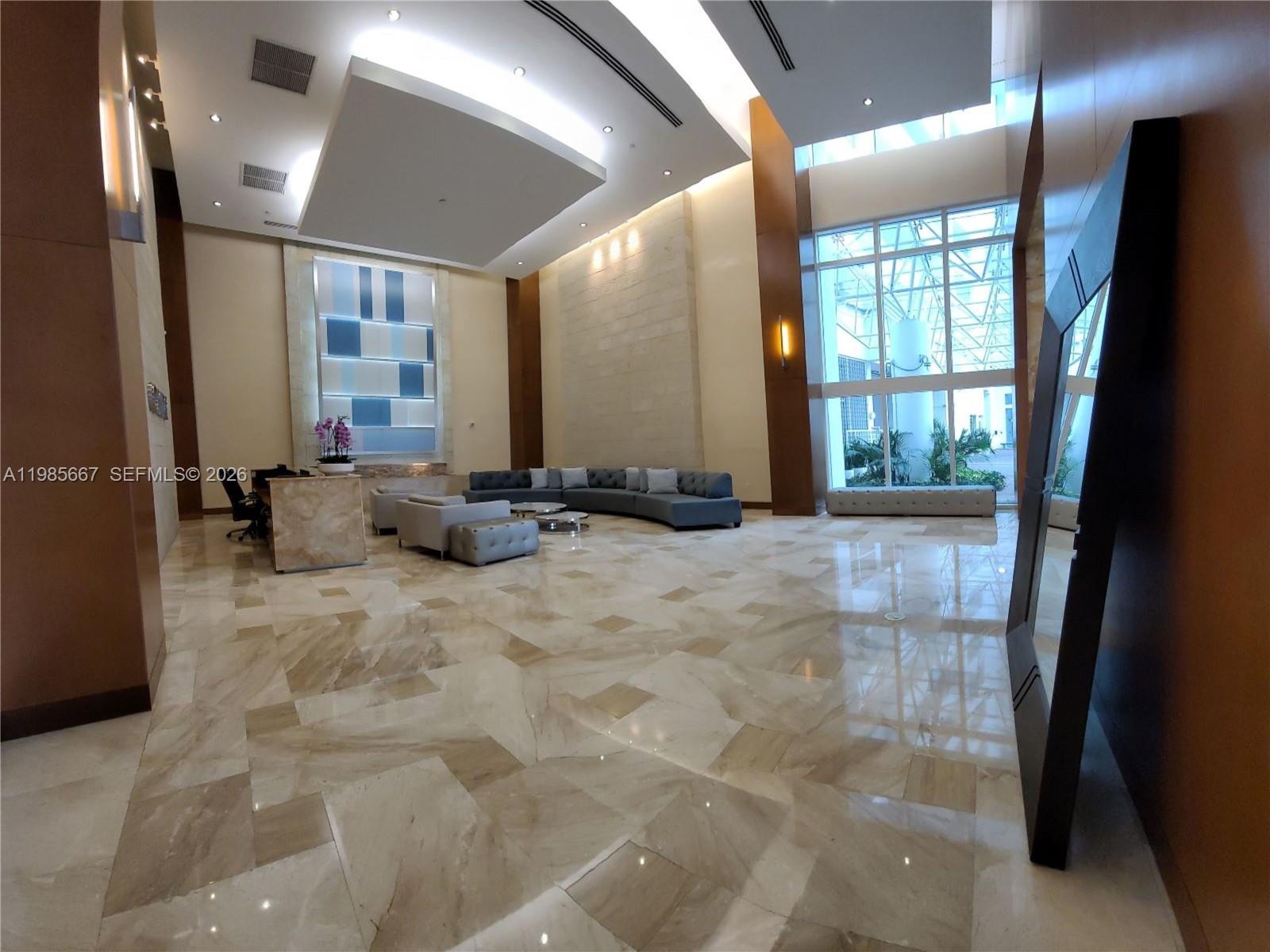 31 Southeast 5th Street, Unit 1110 Miami, FL 33131 - Photo 32 of 61