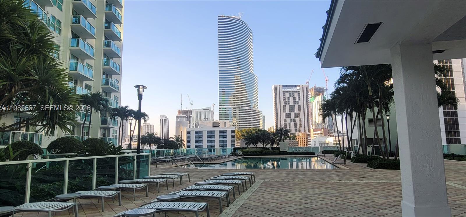 31 Southeast 5th Street, Unit 1110 Miami, FL 33131 - Photo 38 of 61