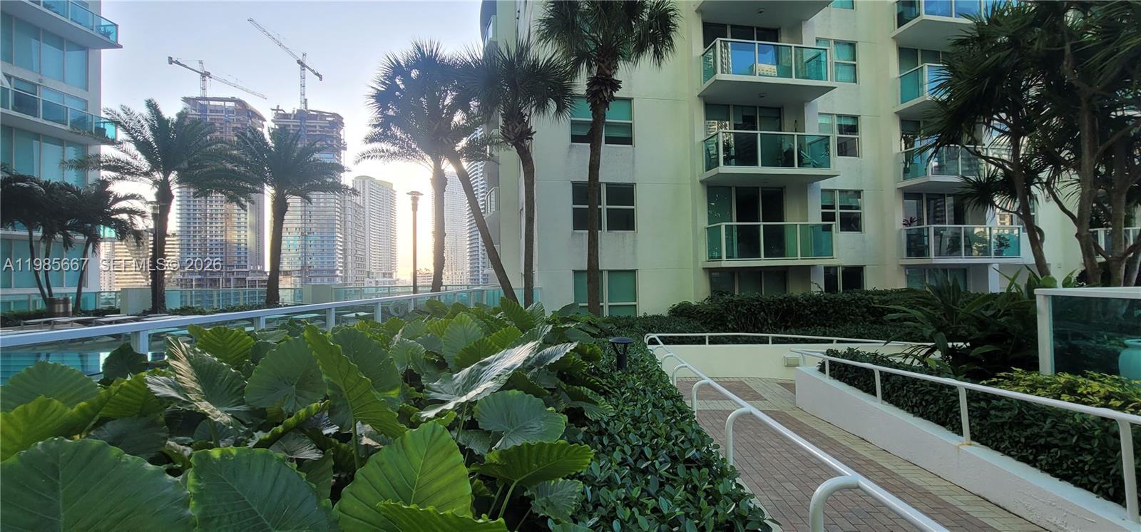 31 Southeast 5th Street, Unit 1110 Miami, FL 33131 - Photo 39 of 61