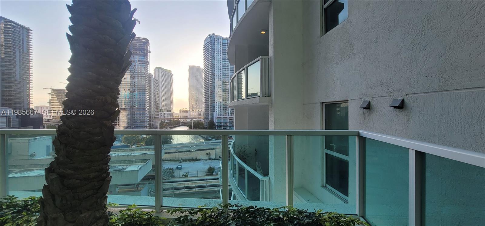 31 Southeast 5th Street, Unit 1110 Miami, FL 33131 - Photo 42 of 61