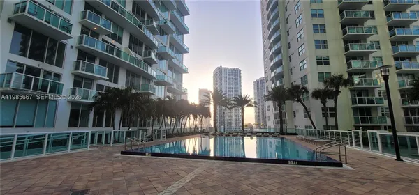 $3,900 | 31 Southeast 5th Street, Unit 1110, Miami, FL 33131
