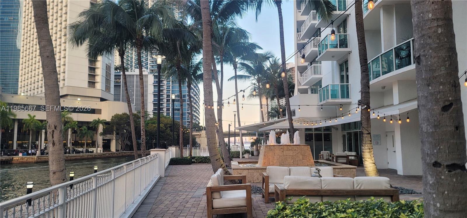 31 Southeast 5th Street, Unit 1110 Miami, FL 33131 - Photo 55 of 61