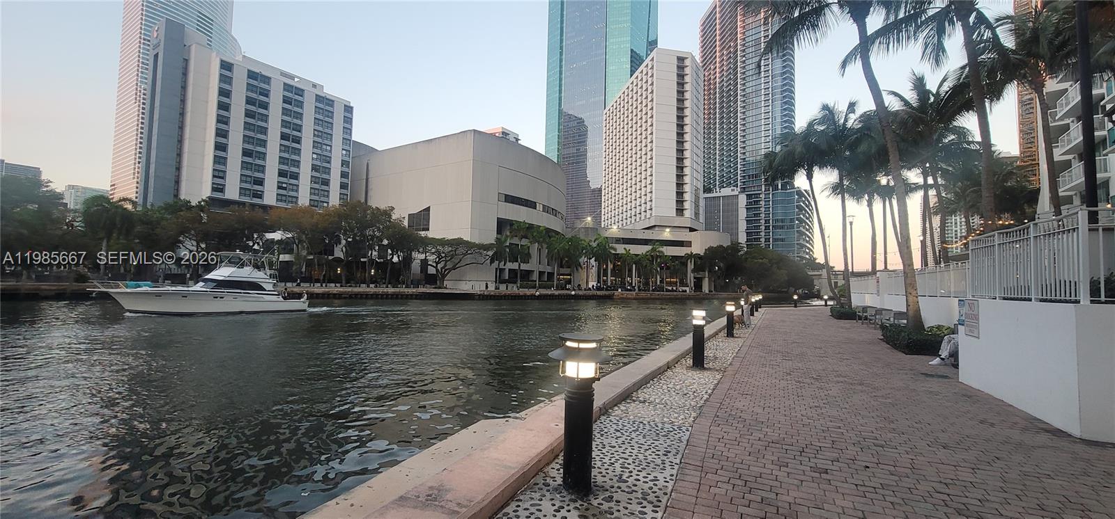 31 Southeast 5th Street, Unit 1110 Miami, FL 33131 - Photo 59 of 61 River Walk