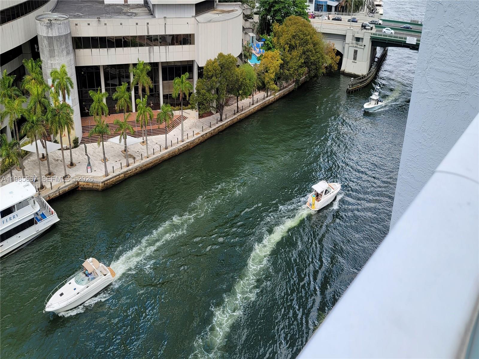 31 Southeast 5th Street, Unit 1110 Miami, FL 33131 - Photo 6 of 61