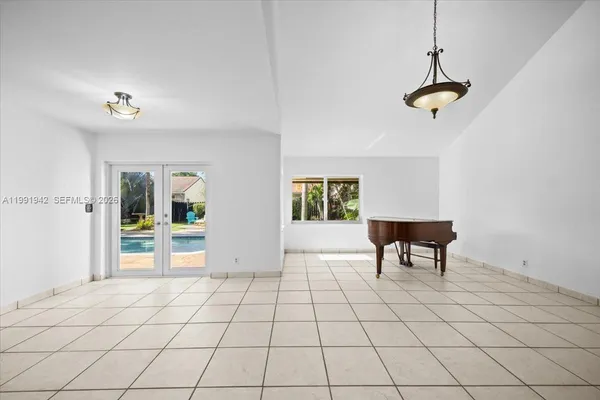 $5,500 | 2560 Bass Way, Unit 2560, Cooper City, FL 33026