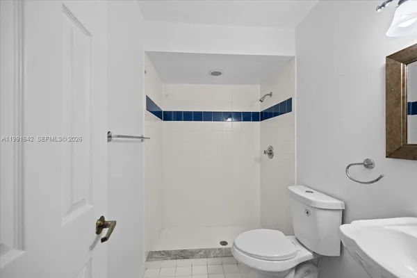 $5,500 | 2560 Bass Way, Unit 2560, Cooper City, FL 33026