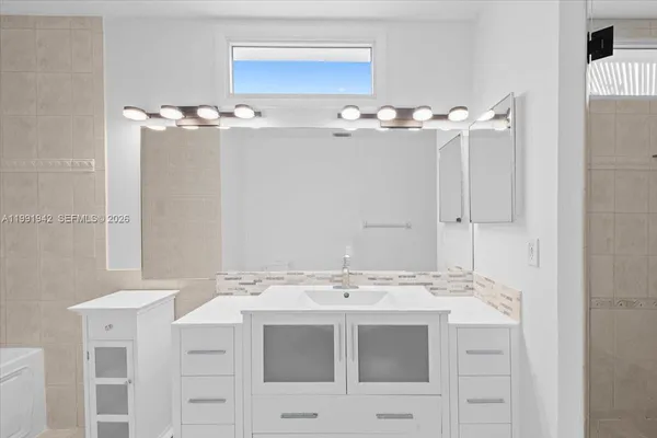 $5,500 | 2560 Bass Way, Unit 2560, Cooper City, FL 33026