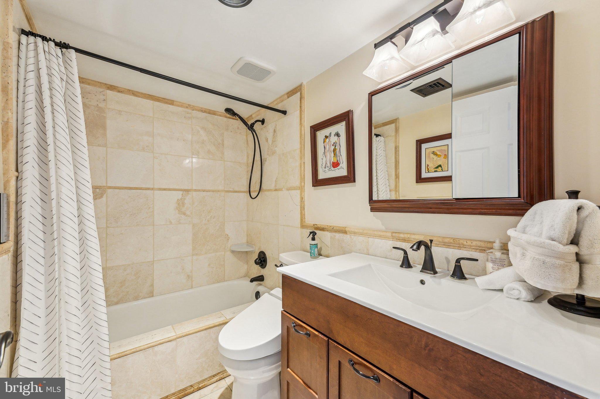 407 Brown Street, Unit R Philadelphia, PA 19123 - Photo 14 of 29 Gallery Image 14