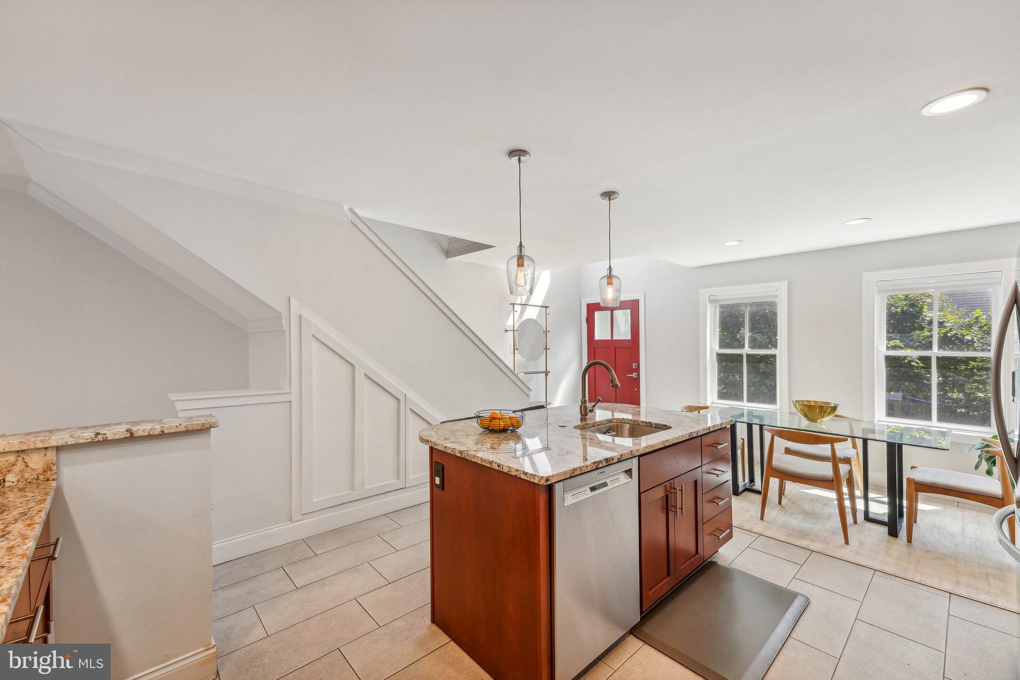 407 Brown Street, Unit R Philadelphia, PA 19123 - Photo 8 of 29 Gallery Image 8
