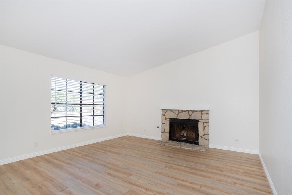 3799 Mulberry Street Oceanside, CA 92058 - Photo 2 of 33