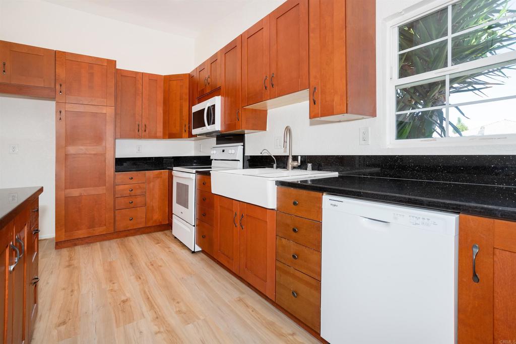 3799 Mulberry Street Oceanside, CA 92058 - Photo 5 of 33