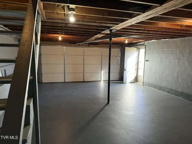 $169,900 | 11514 Norton-Coeburn Road, Coeburn, VA 24230