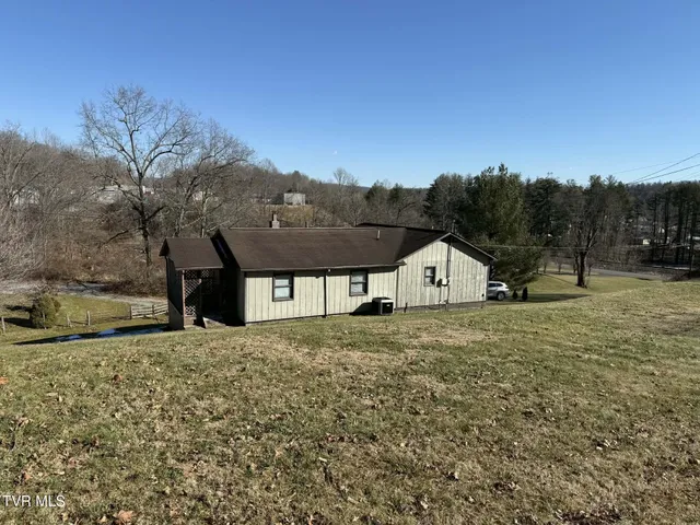 $169,900 | 11514 Norton-Coeburn Road, Coeburn, VA 24230