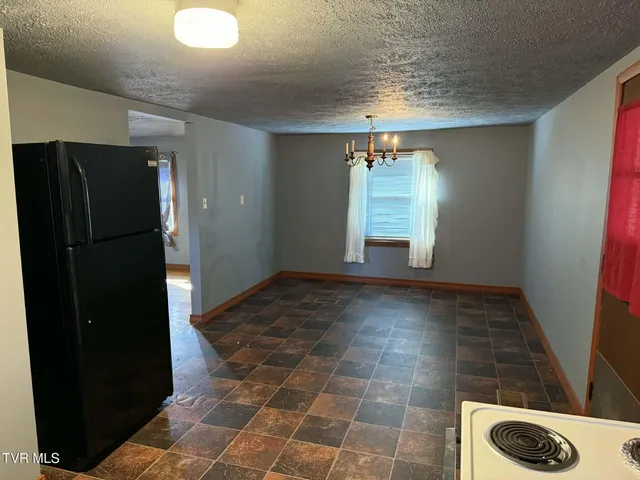 $169,900 | 11514 Norton-Coeburn Road, Coeburn, VA 24230