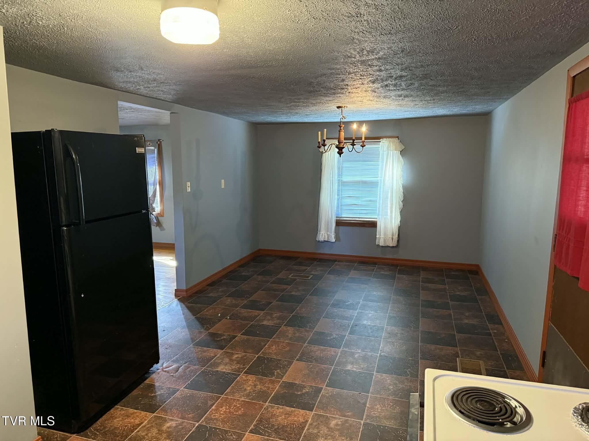 11514 Norton-Coeburn Road Coeburn, VA 24230 - Photo 6 of 30 vbererre