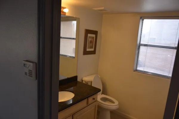 $2,800 | 4249 East Meadow Drive, Phoenix, AZ 85032