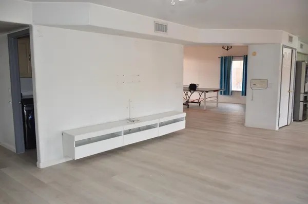 $2,800 | 4249 East Meadow Drive, Phoenix, AZ 85032