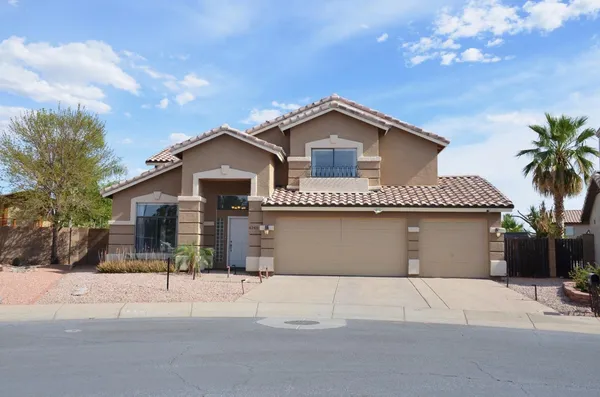 $2,800 | 4249 East Meadow Drive, Phoenix, AZ 85032